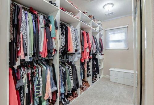 5902 Country Clb Pkwy, San Jose CA  95138-2301 exterior