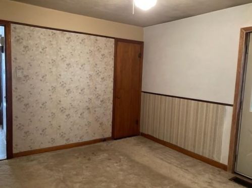 756 Blackhawk Rd, Beaver Falls PA 15010-1513 exterior