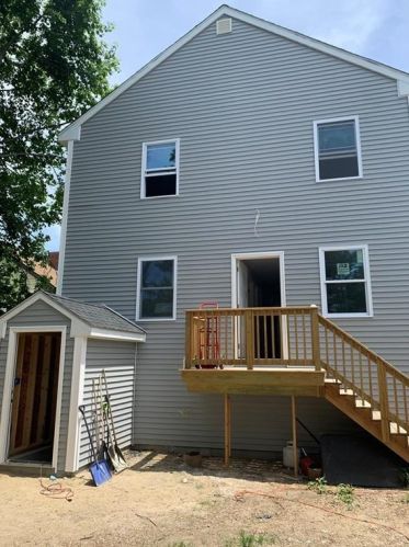147 Ocean St, Providence, RI 02905-3001