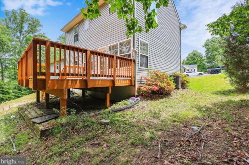 35 Amelia Ct, Fredericksburg VA  22405-6329 exterior