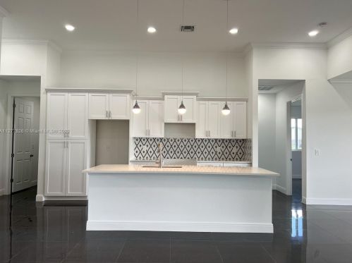 3419 5th St, Lehigh Acres, FL