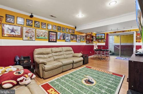 578 Crosswinds Dr, Charles Town WV  25414-3917 exterior