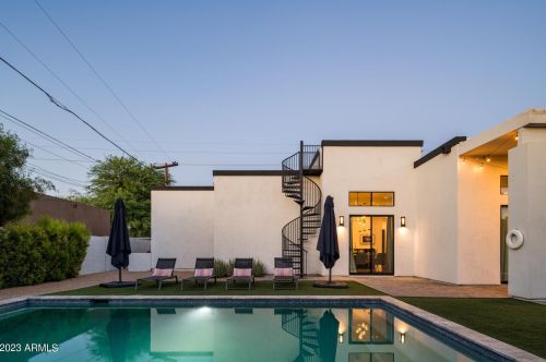 5036 Scottsdale Rd, Scottsdale AZ 85254-5161 exterior