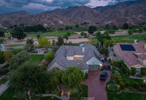 15030 Live Oak Springs Canyon Rd, Santa Clarita, CA 91387-4801