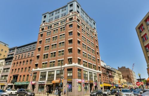 4244 Beach St, Boston MA 02111-2807 exterior