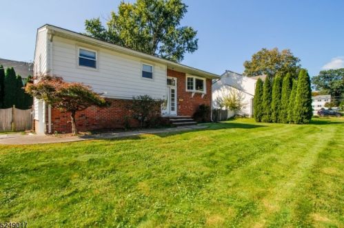 47 Lawrence Rd, Parsippany NJ  07054-3255 exterior