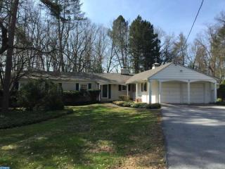 10 Harvey Ln, Frazer, PA 19355-2908