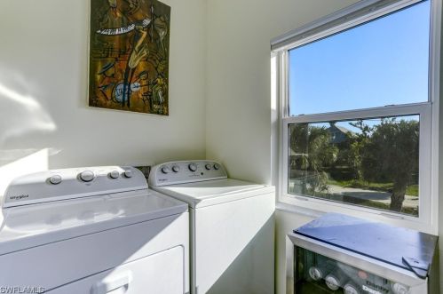 555 Piedmont Rd, Sanibel FL  exterior