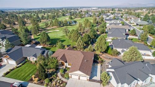 4311 Callaway Ct, Eagle Crest, OR 97756-1393
