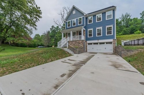 6305 Pleasant St, Library PA  15129-9716 exterior
