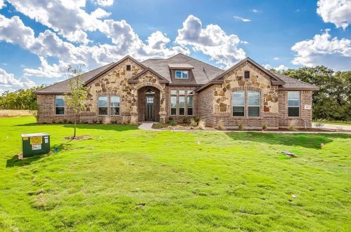 587 Old Agnes Rd, Weatherford, TX 76088-8260