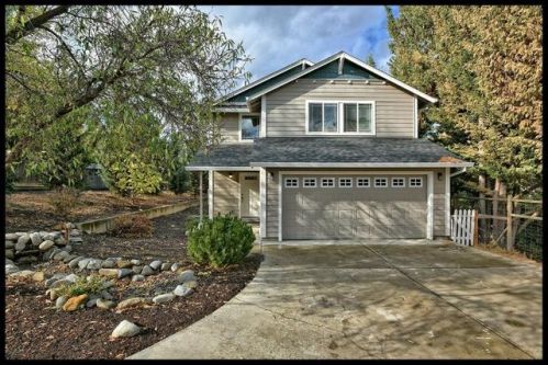 1167 Main St, Ashland, OR 97520-2271