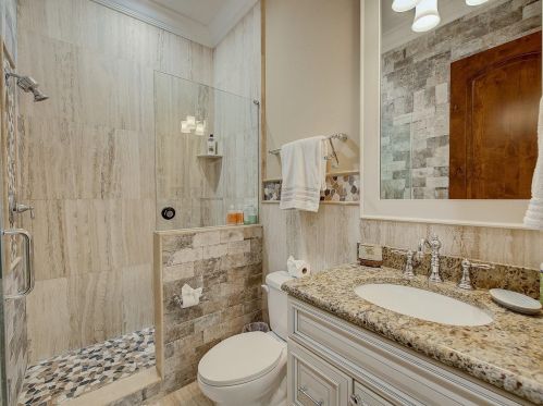 11171 53rd Ave, Saint Petersburg FL  33708-2936 exterior