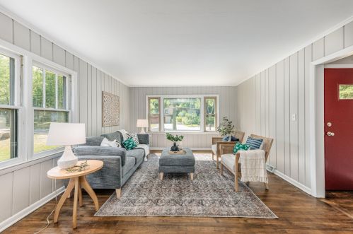 6270 102nd St, Milwaukee, WI 53225-1516