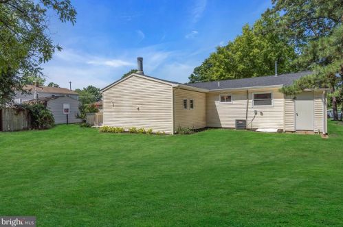 207 Piute Trl, Browns Mills NJ  08015-6125 exterior