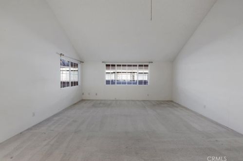 11690 Lakewood Blvd, Downey CA  90241-5272 exterior