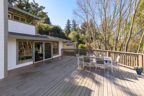 61 Knoll Rd, Mill Valley CA  94941-1611 exterior