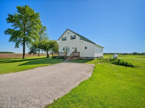13423 Mraz Rd, Mishicot WI  54228-9413 exterior