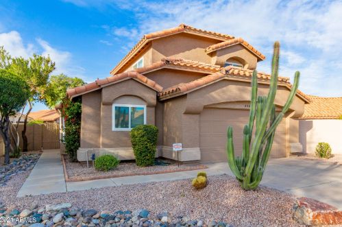 3361 Golden Ln, Chandler, AZ 85226-1443