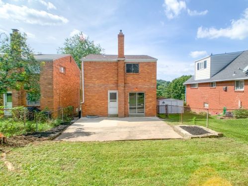 1405 Alverado Ave, Pittsburgh, PA 15216-3309