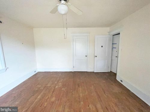 164 Delaware St, West Deptford NJ  08096-5921 exterior