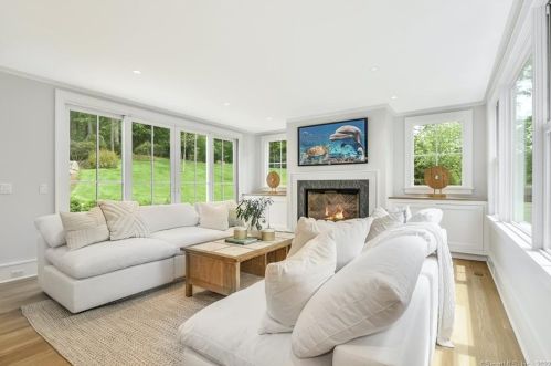 289 Wahackme Rd, New Canaan CT  06840-3935 exterior