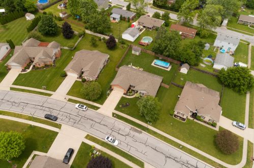 140 Union Ridge Dr, Englewood OH  45322-8774 exterior