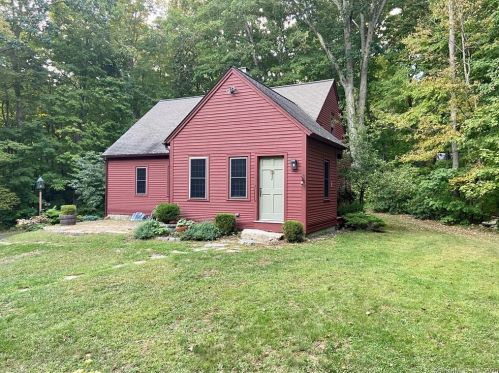 55 Shoddy Mill Rd, Manchester CT  06043-7817 exterior