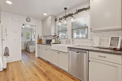 495 Florence St, Turlock CA  95380-4706 exterior