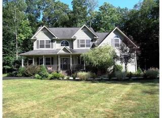 11 Pluto Ln, Modena, NY 12548-5144