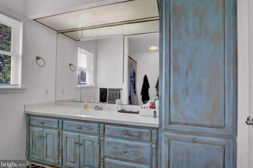 11 Thrush Dr, Carlisle PA  17015-7653 exterior