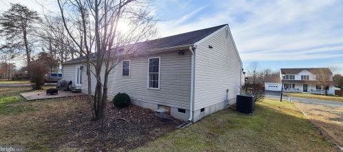 12007 Falcon Ridge Dr, Fredericksburg VA  22407-7347 exterior