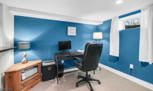 127 Hillside Ave, Bedminster NJ  07921-2516 exterior