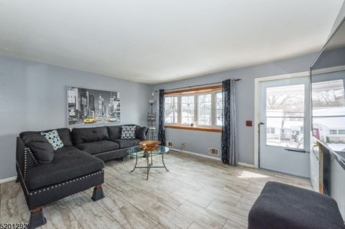 111 Watson Dr, Dover NJ  07801-4745 exterior