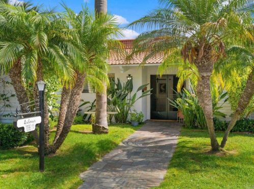 7095 Estrella De Mar Rd, Carlsbad, CA 92009-6139