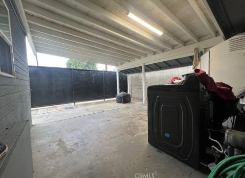 2436 Adriatic Ave, Long Beach CA 90810-3313 exterior