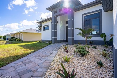 3017 11th St, Lehigh Acres FL  33976-3042 exterior