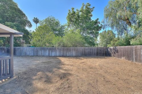 7106 Orch St, Riverside CA 92504-3958 exterior