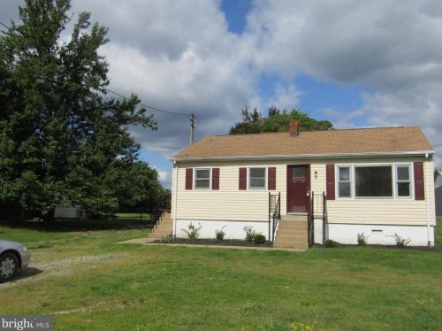 1700 Bragg Rd, Fredericksburg VA  22407-4924 exterior
