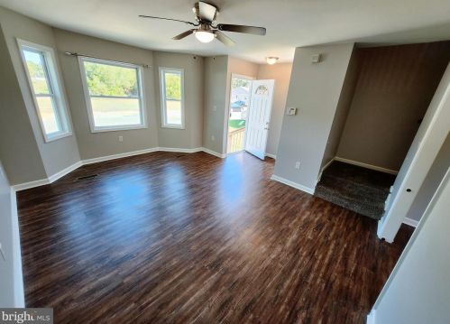 525 Center St, Laurel DE  19956-1331 exterior