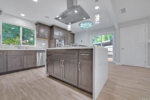 7106 Orch St, Riverside CA 92504-3958 exterior