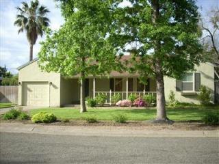 2248 Rainbow Ave, Sacramento, CA 95821-4613