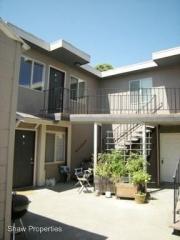 1054 67th St, Oakland CA  94608-1212 exterior