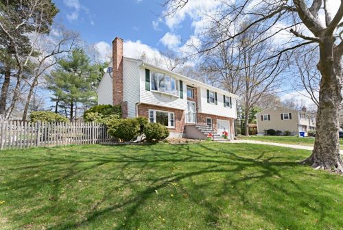 39 Wood Ln, Maynard, MA 01754-2443