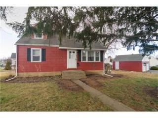 573 Ellen St, Hellertown, PA 18055-2218