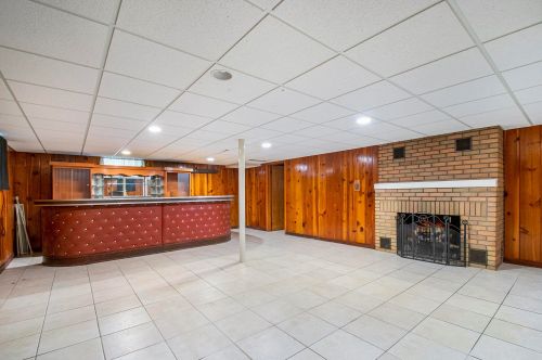 908 Grove St, Mishawaka IN  46545-6054 exterior