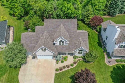3049 Saybrook Cir, Green Bay, WI 54311-4976