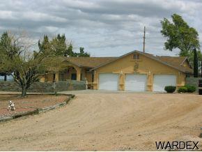 2178 Pawnee Dr, Kingman, AZ 86401-6508