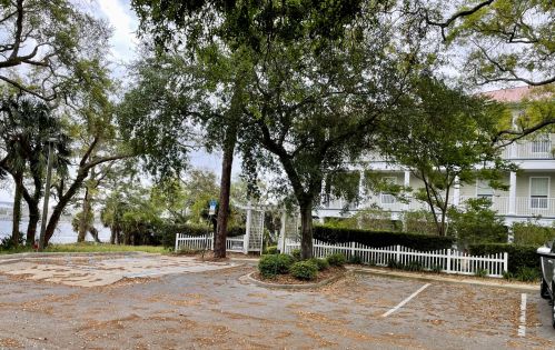 167 Brooks St, Fort Walton Beach, FL 32548-3709