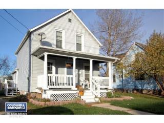 528 3rd St, Menasha, WI 54952-2314